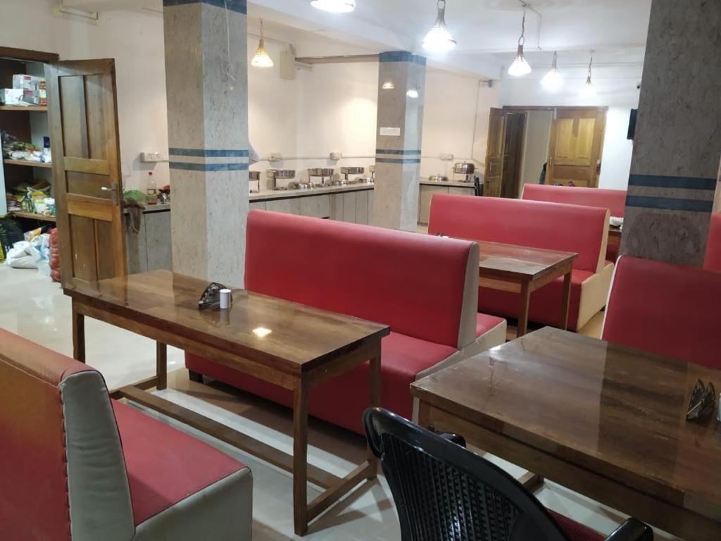 Hotel Diliphu Bomdila Экстерьер фото